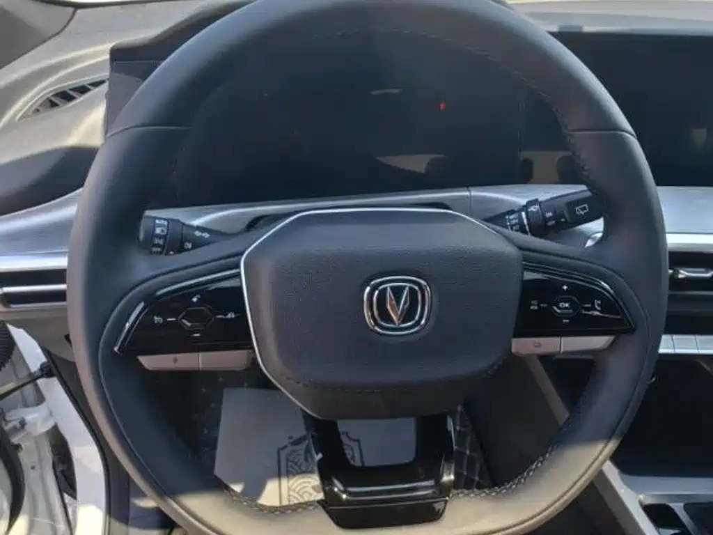 Changan CS35 PLUS 2023 2023 Enjoyment Edition 1.4T DCT Luxury