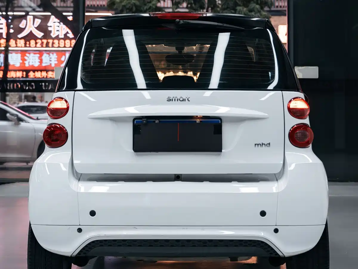 smart fortwo 2014 2014 1.0 MHD Hardtop New Year Special Edition