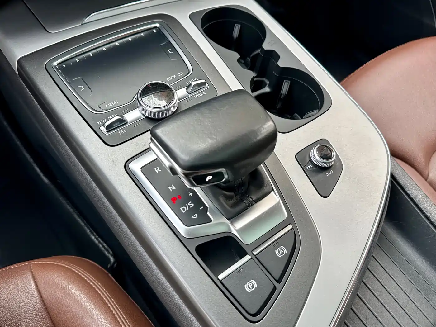 Audi Q7 2019 45 TFSI Comfort фото 10