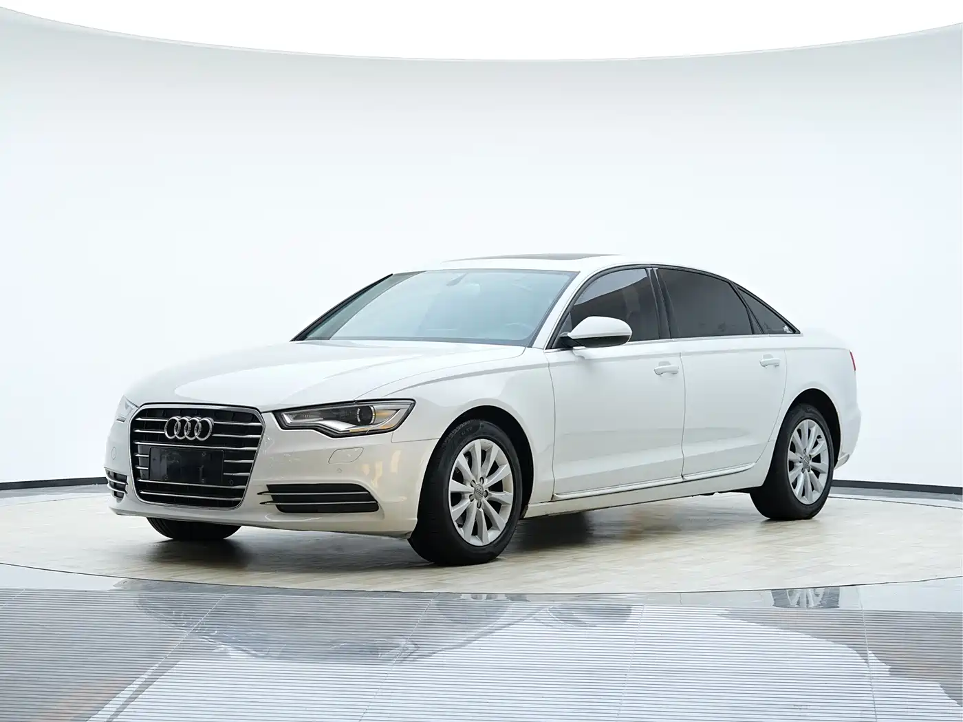 Audi A6L 2014 30 FSI Comfort