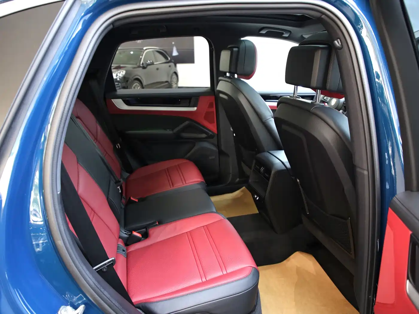 Porsche Cayenne 2025 Cayenne 3.0T Dream Chaser Edition фото 5