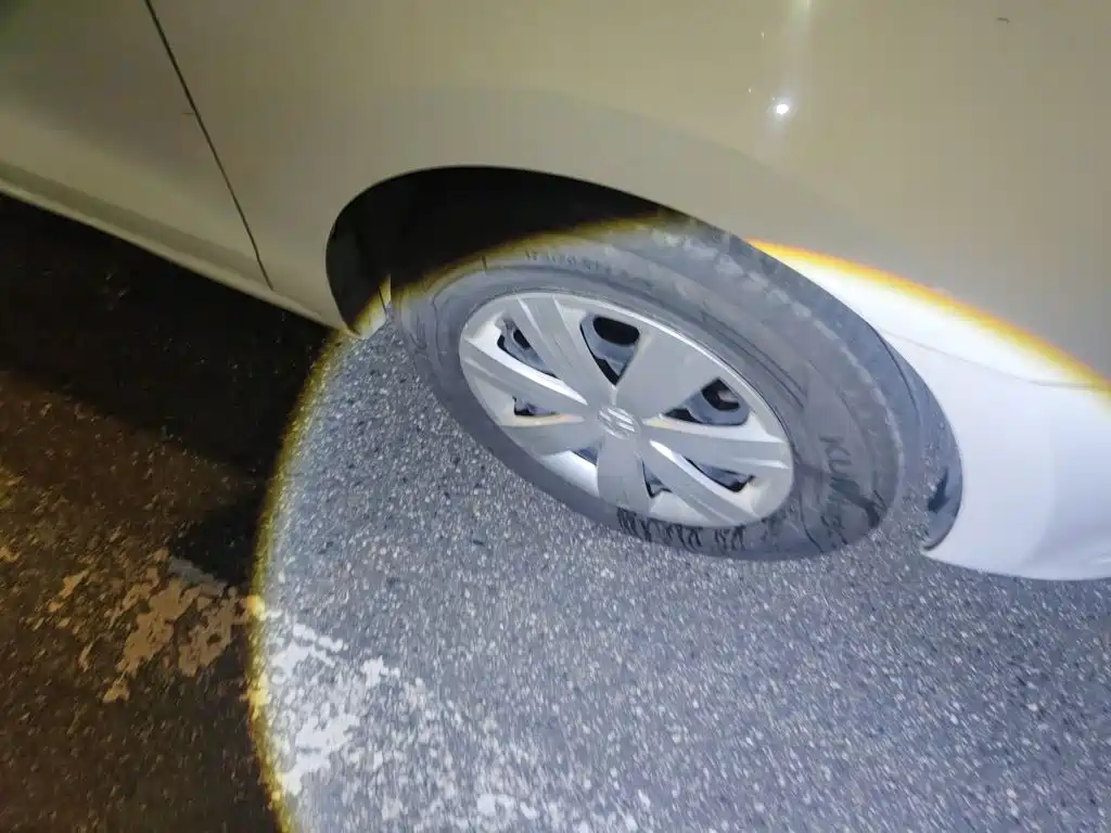 Photo 10 - Volkswagen Jetta