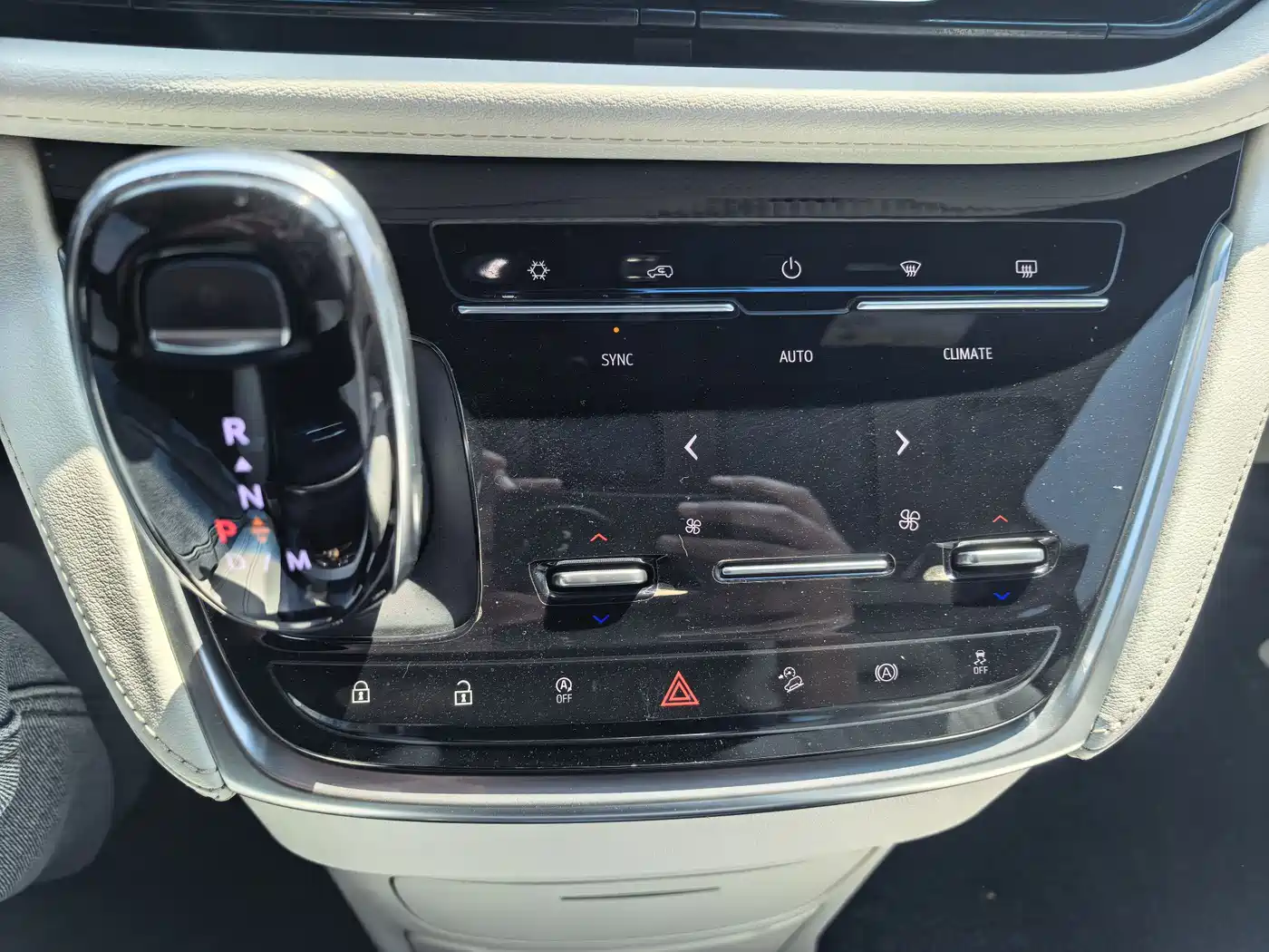 Buick GL8 2020 Avenir Four-Seat Prestige Edition фото 13