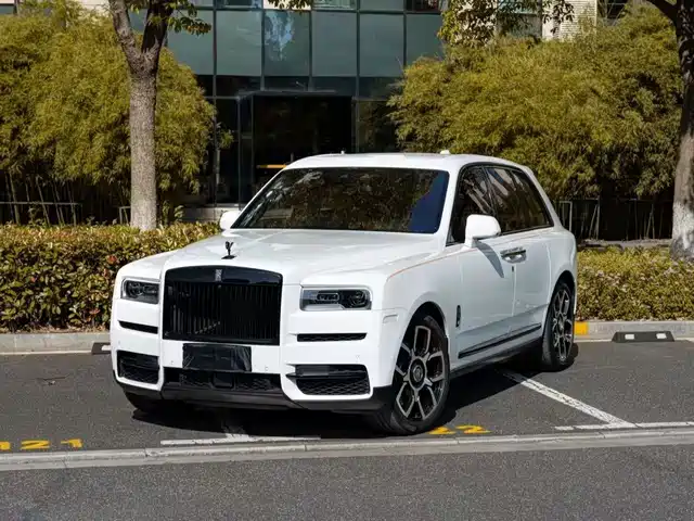 Rolls-Royce Cullinan 2018 5-Seater Version