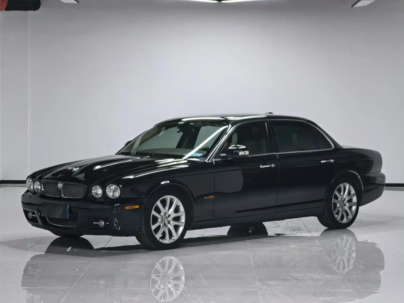 Jaguar XJ 2009 2007 Model XJ6L 3.0 Royal Long Wheelbase