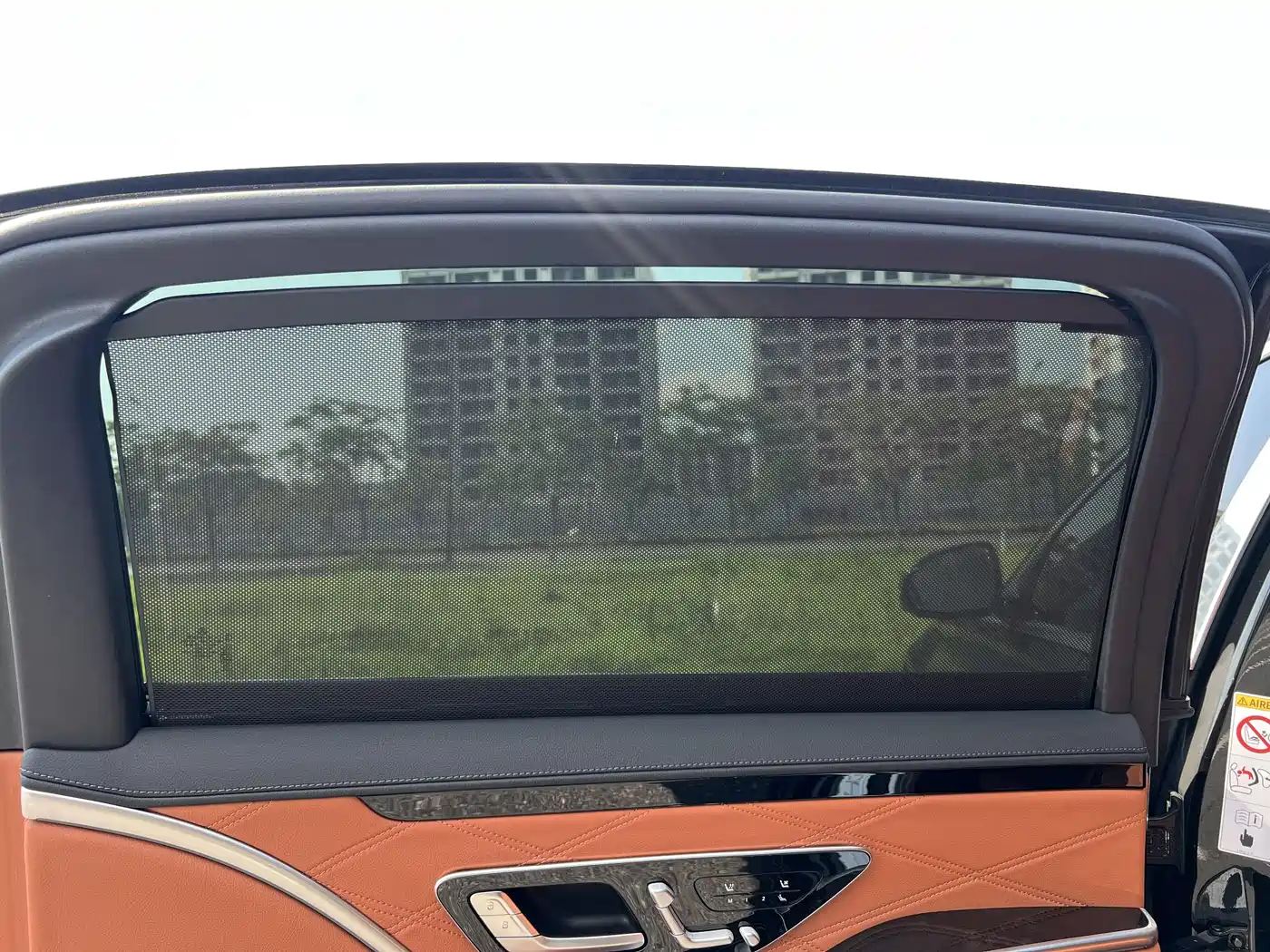 Mercedes-Benz Maybach S-Class 2025 Model S 480 4MATIC фото 21