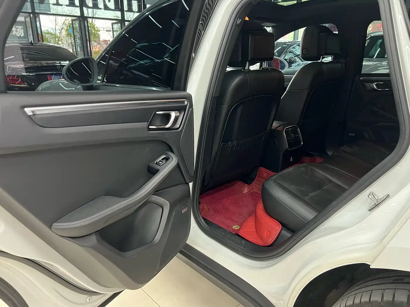 Porsche Macan 2020 Macan 2.0T фото 18