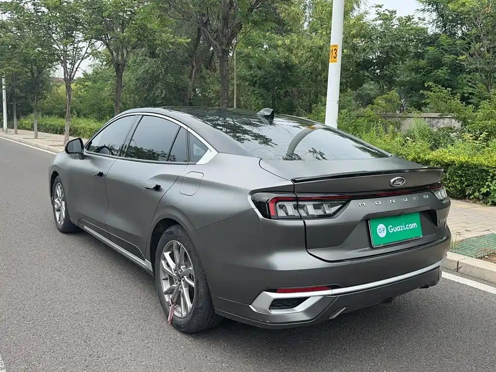 Ford Mondeo 2024 2023 EcoBoost 245 Luxury
