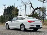 Фото 16 - Hongqi H5