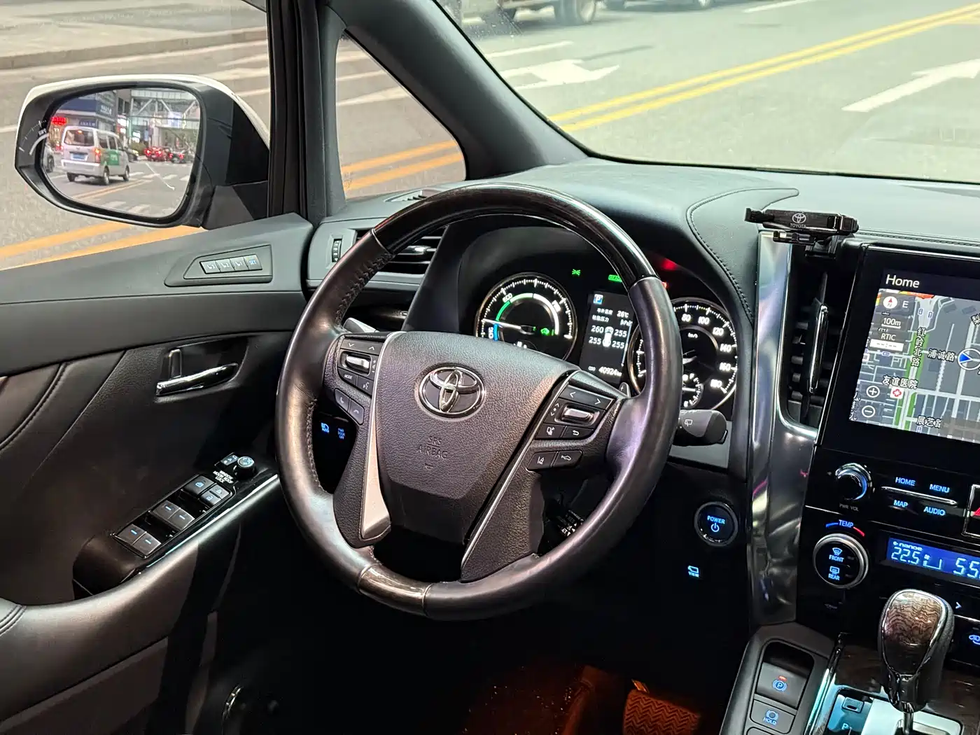 Toyota Vellfire 2021 Crown Hybrid 2.5L HV Premium Edition фото 11