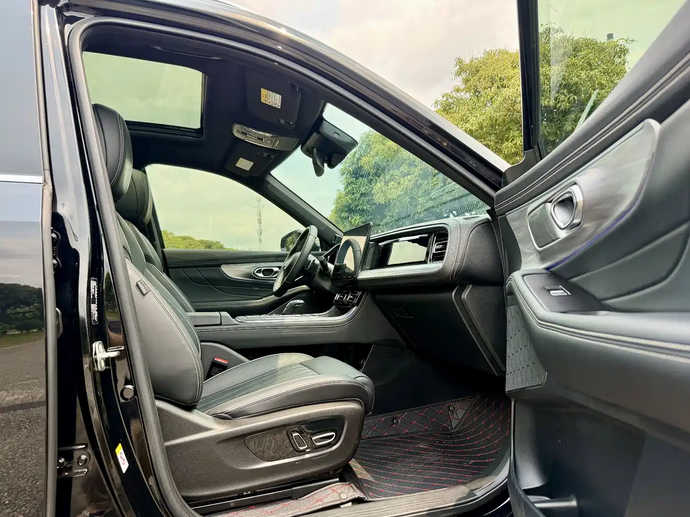GAC Trumpchi Trumpchi GS8 2024 Navigator Series 2.0TGDI 4WD Luxury Smart Connect Edition фото 10