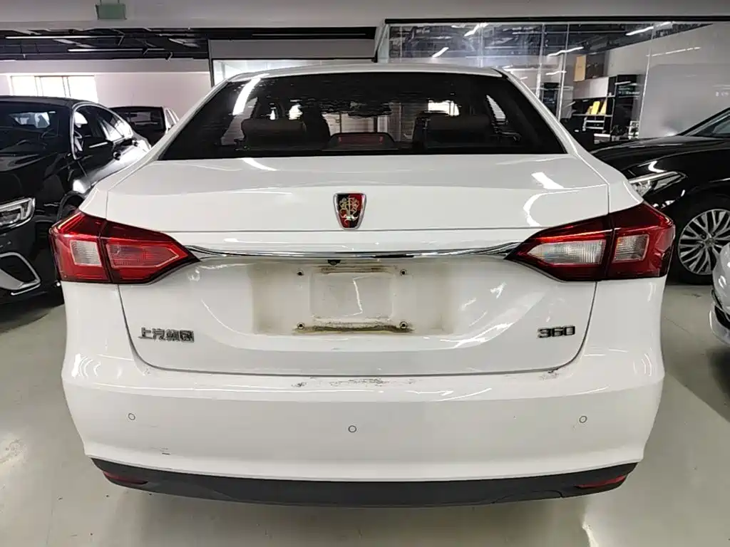 Фото 6 - Roewe 360