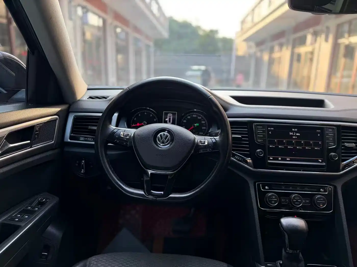 Volkswagen Teramont 2019 380TSI 4WD Comfort China VI фото 12