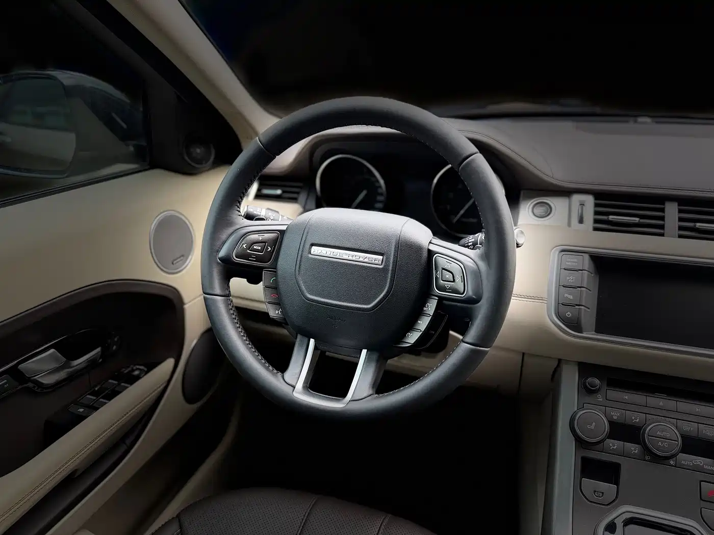 Land Rover Range Rover Evoque (Import) 2015 2015 2.0T Glorious Genesis Limited Edition