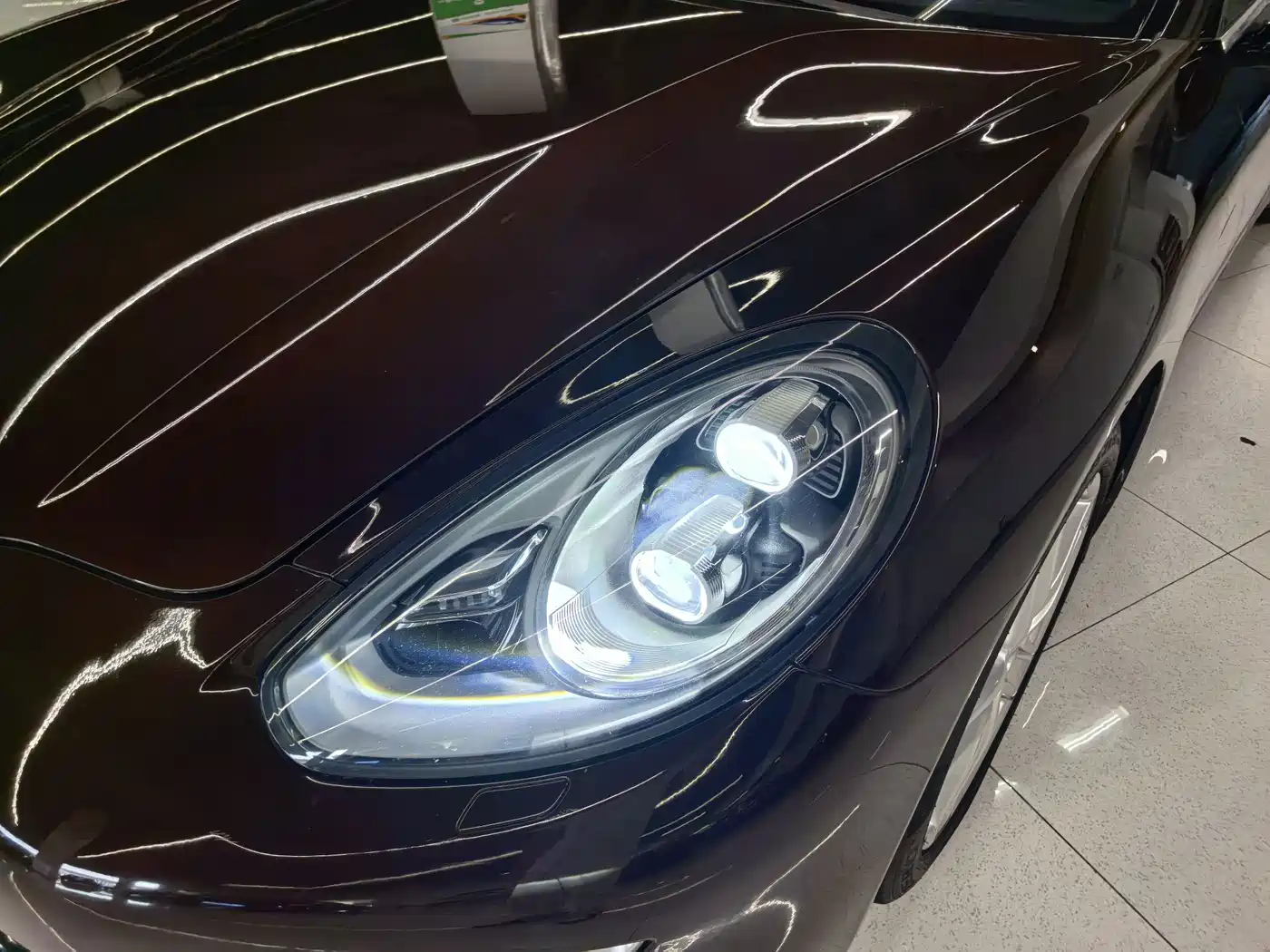 Photo 14 - Porsche Panamera