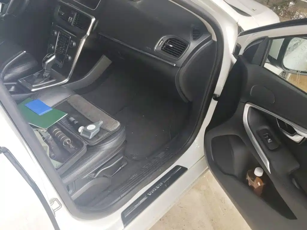 Volvo V40 2014 2015 1.6T Smart Comfort Edition