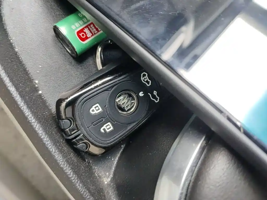 Фото 9 - Buick GL8