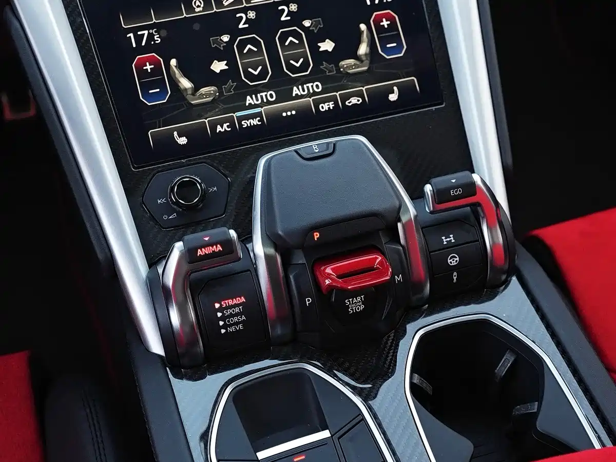 Lamborghini Urus 2021 4.0T V8 фото 11