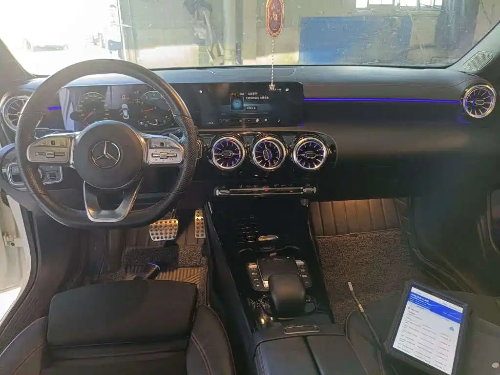 Фото 8 - Mercedes-Benz CLA (Import)