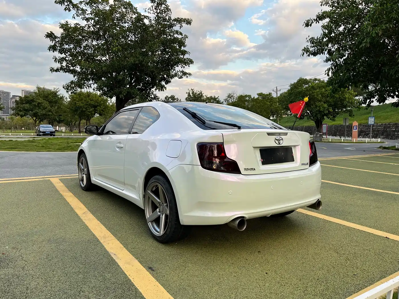 Toyota Zelos 2012 2011 2.5L Luxury Edition