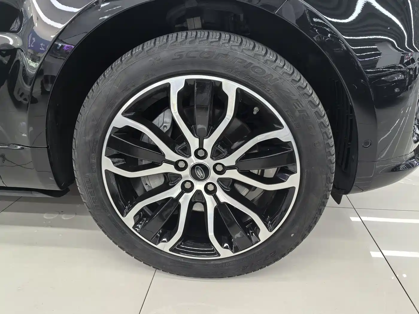 Фото 25 - Land Rover Range Rover Sport