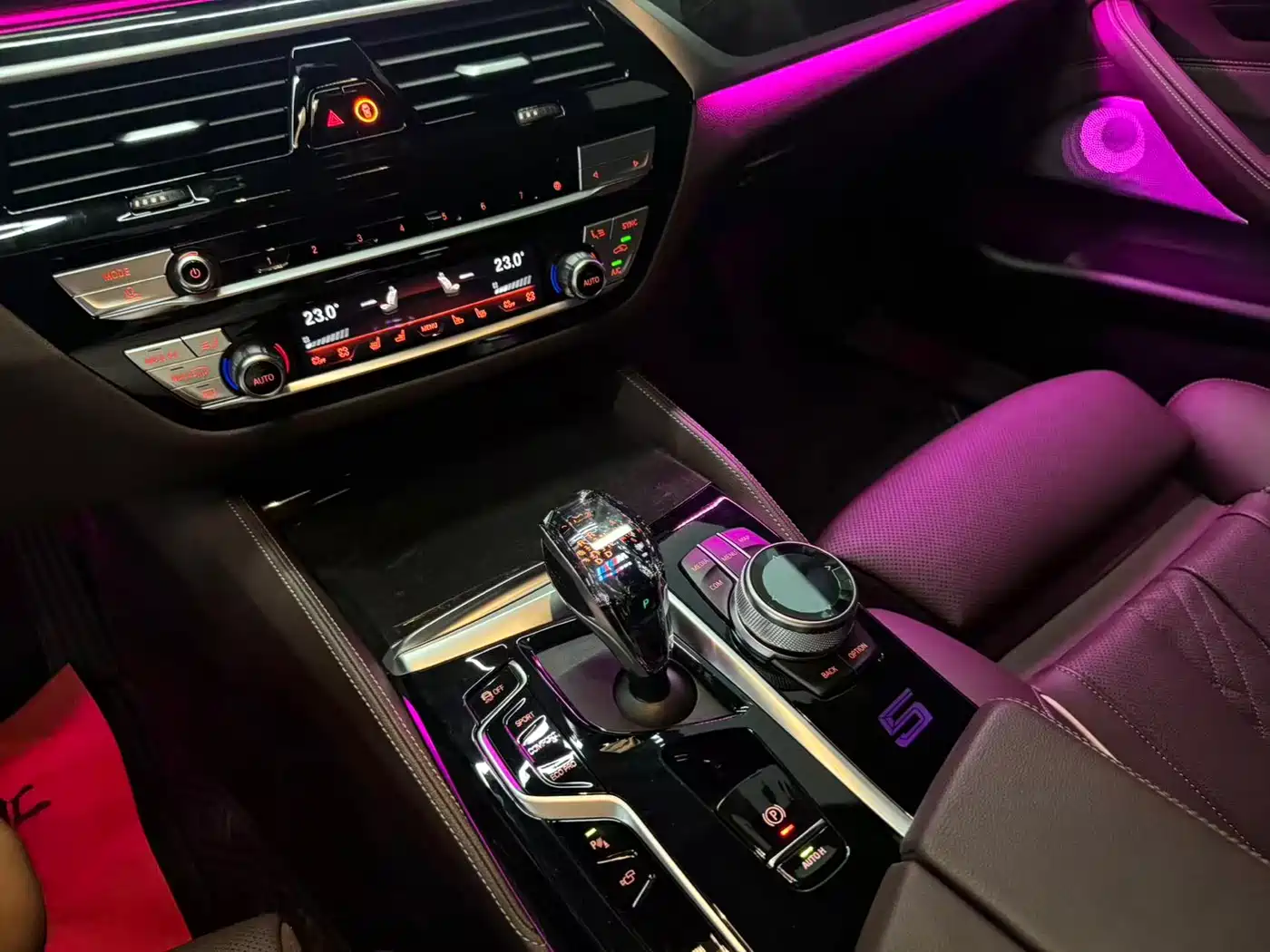 BMW 5 Series 2022 530Li Exclusive M Sport Package фото 14
