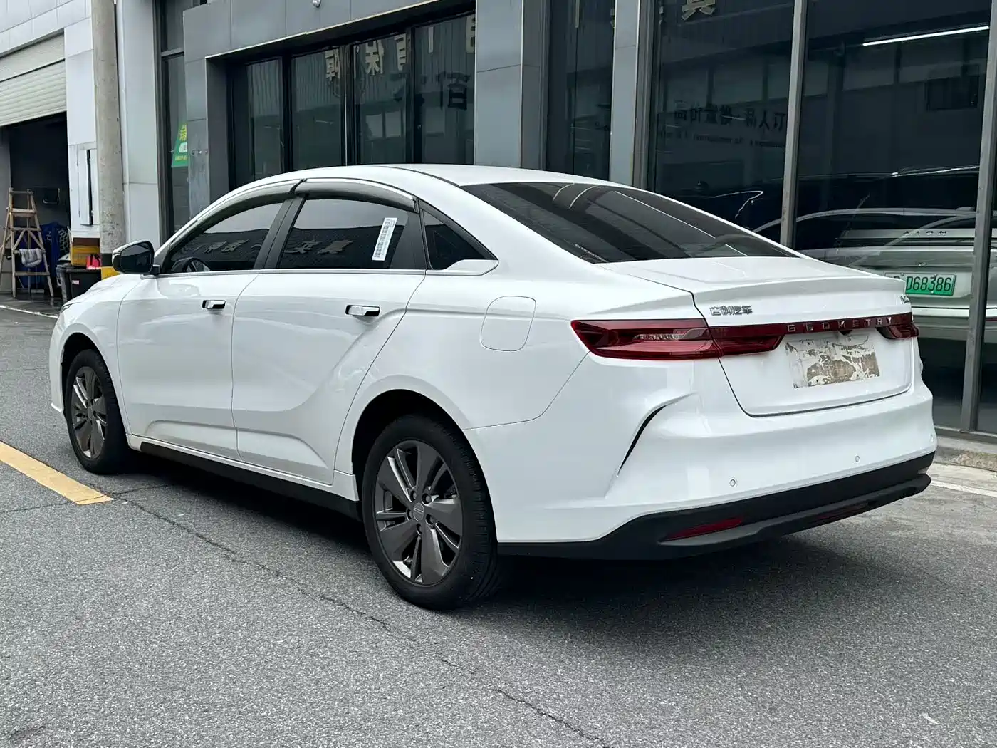 GEELY GEOMETRY G6