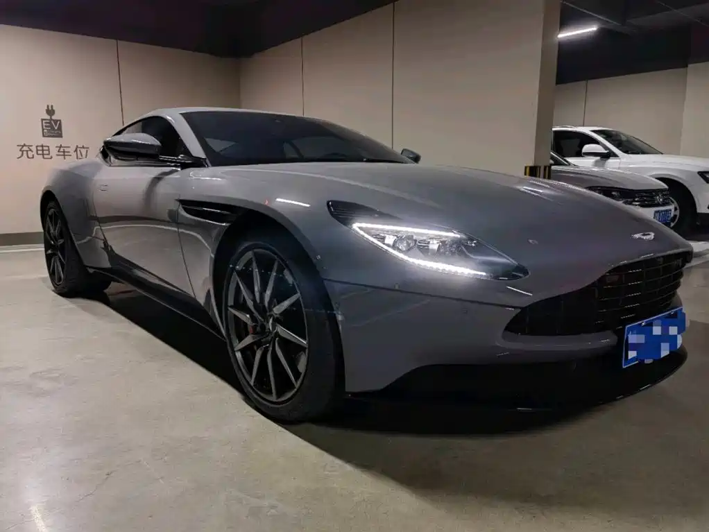 Aston Martin DB11 2022 2020 4.0T V8 Coupe
