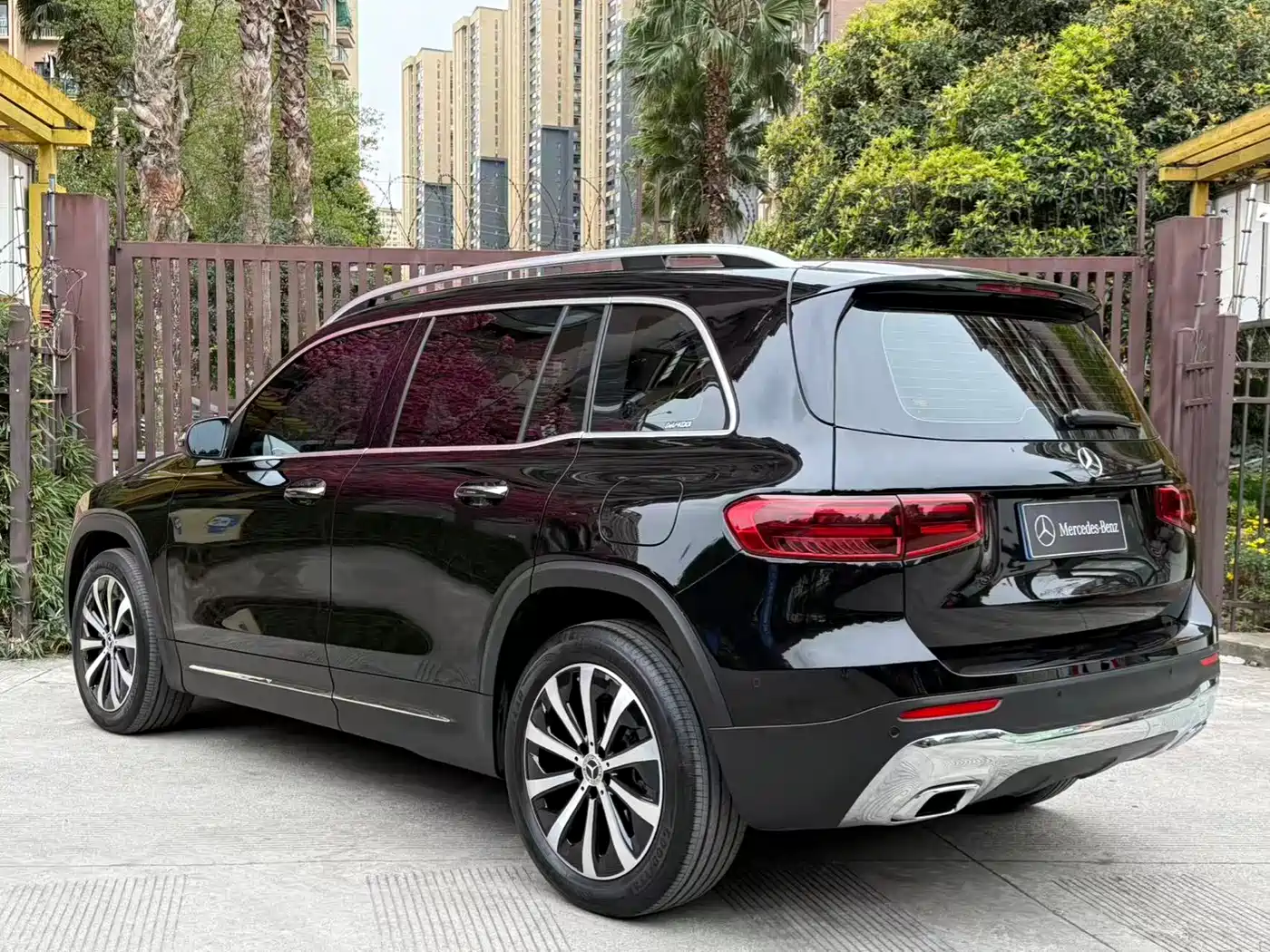 Mercedes-Benz GLB 2025 Model GLB 220 Fashion Style фото 5