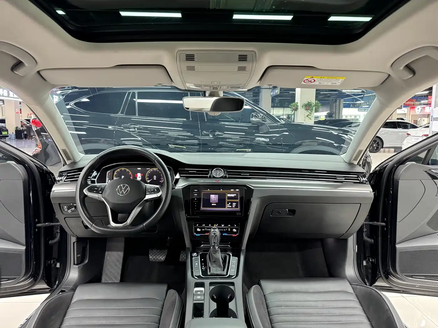 Volkswagen Magotan 2021 330TSI DSG 30th Anniversary Edition фото 20
