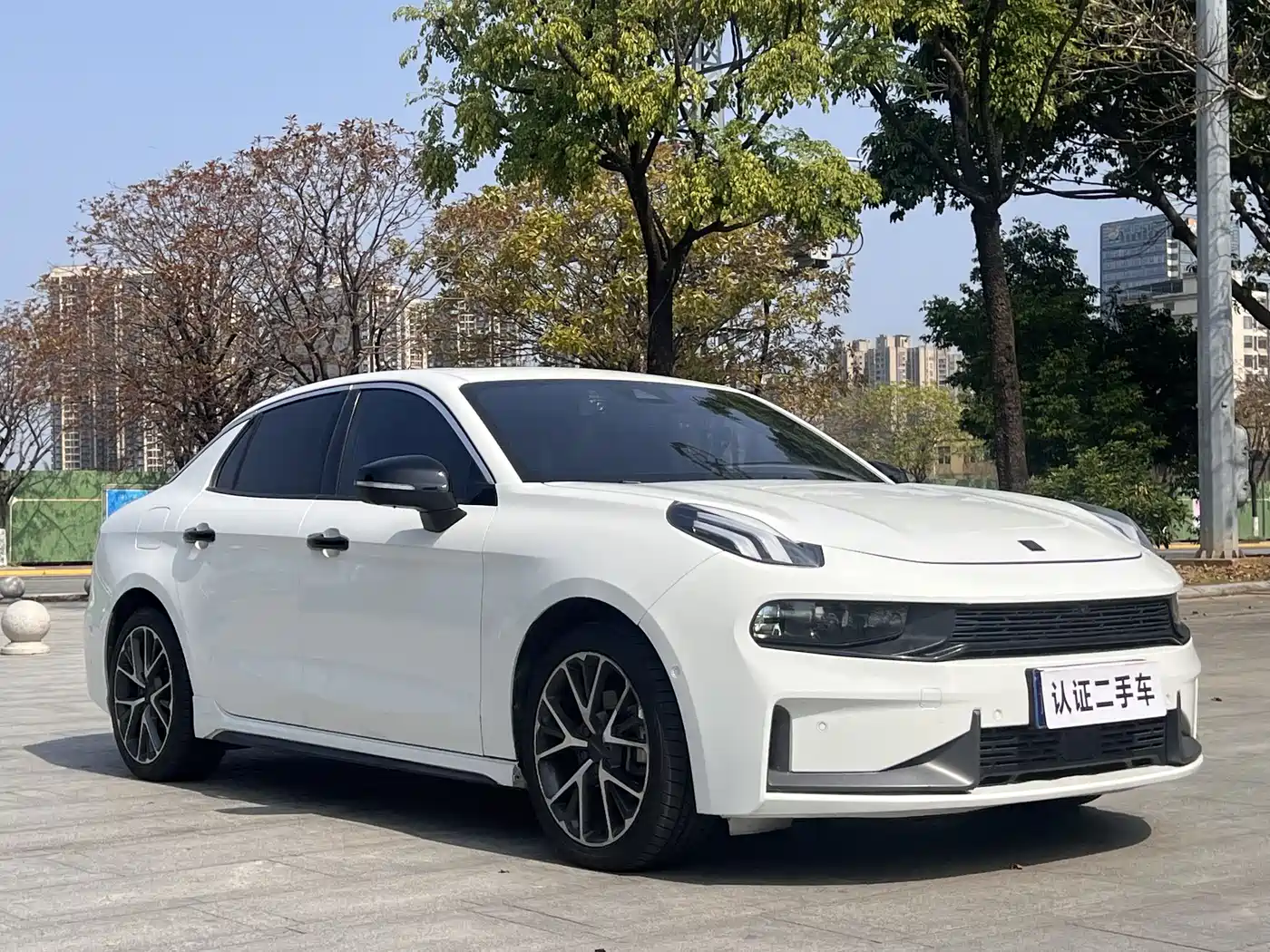 Lynk & Co 03 2021 2.0TD Auto Jin Champion Edition фото 3