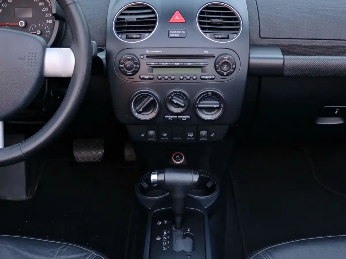 Photo 14 - Volkswagen Beetle