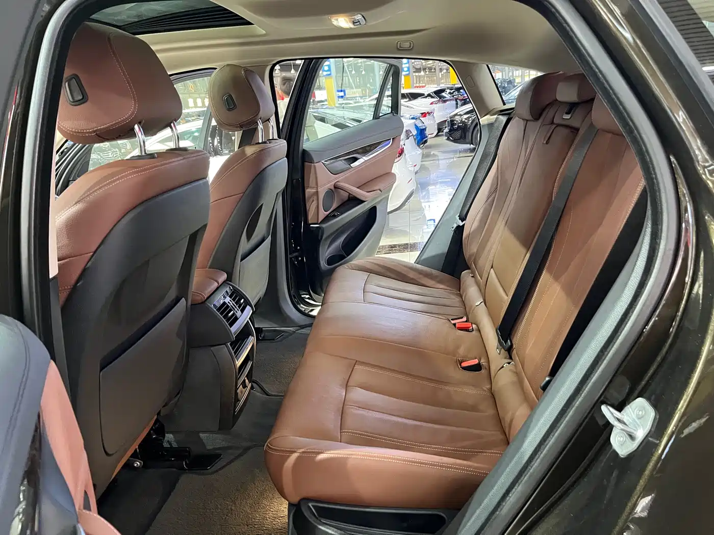 BMW X6 2017 xDrive28i фото 13
