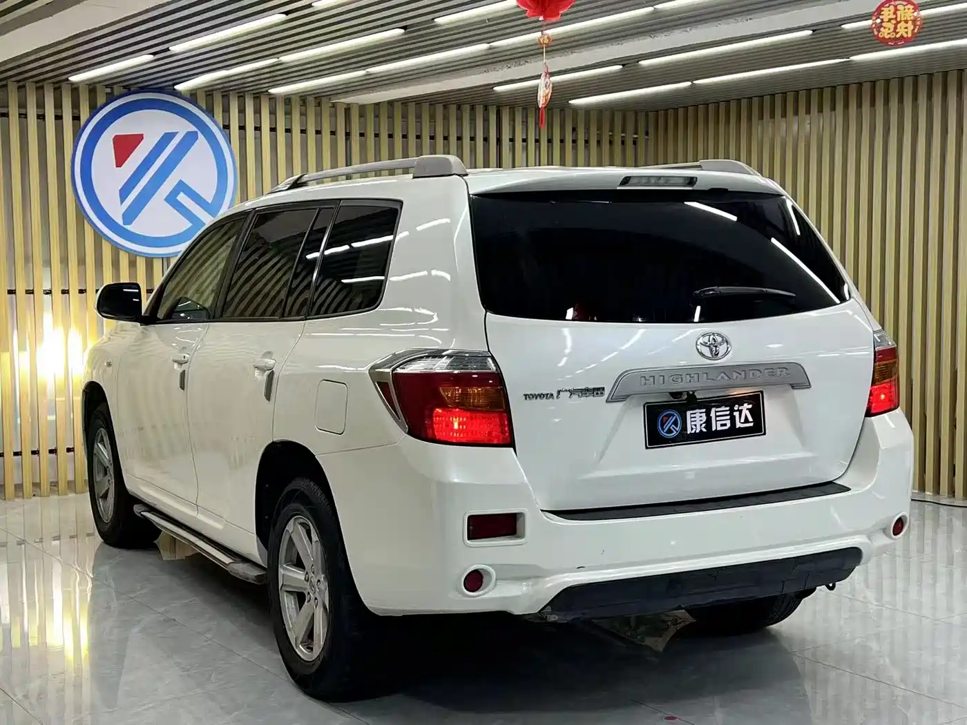 Фото 9 - Toyota Highlander