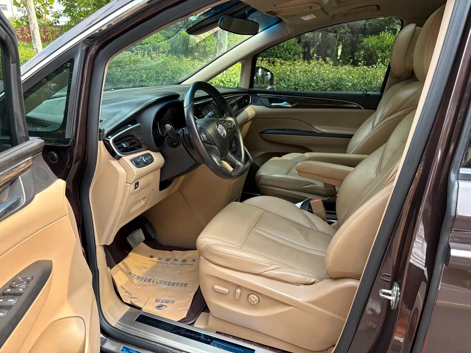 Фото 5 - Buick GL8