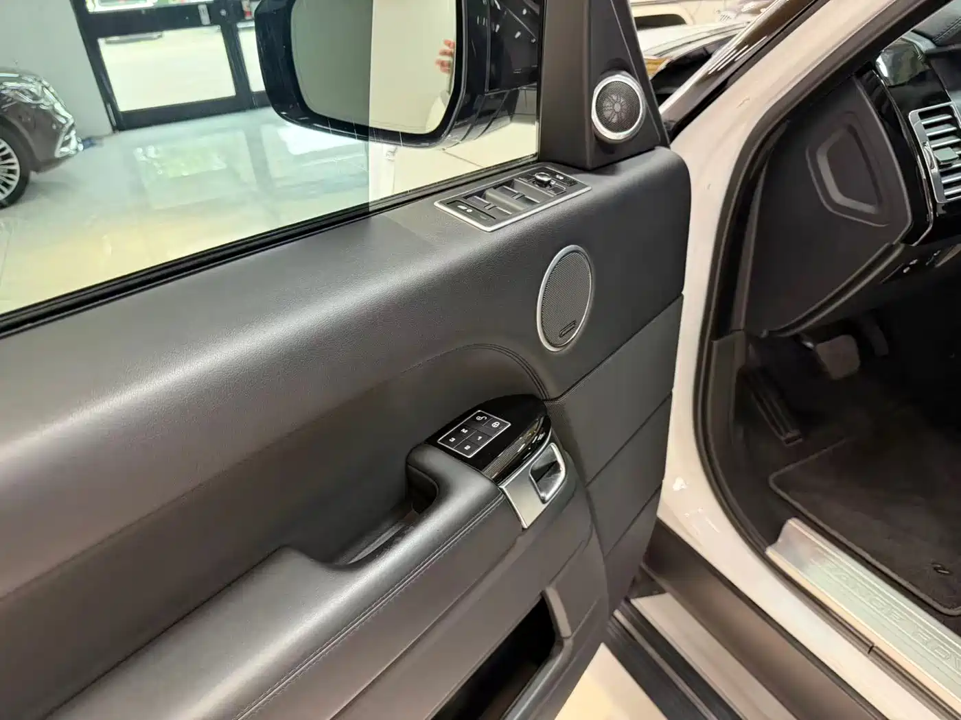 Land Rover Range Rover 2015 2015 3.0 SC V6 Vogue