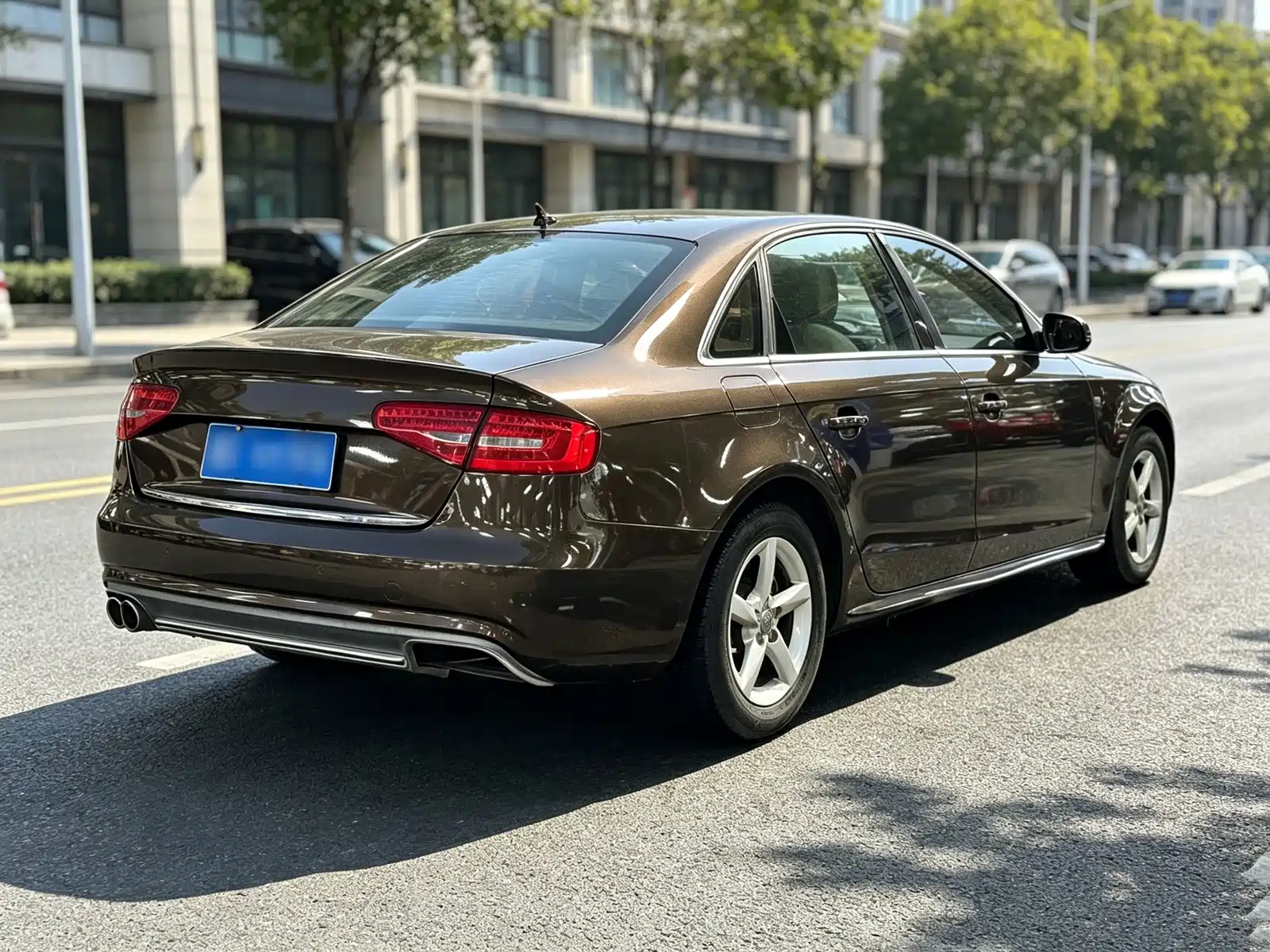 Photo 5 - Audi A4L