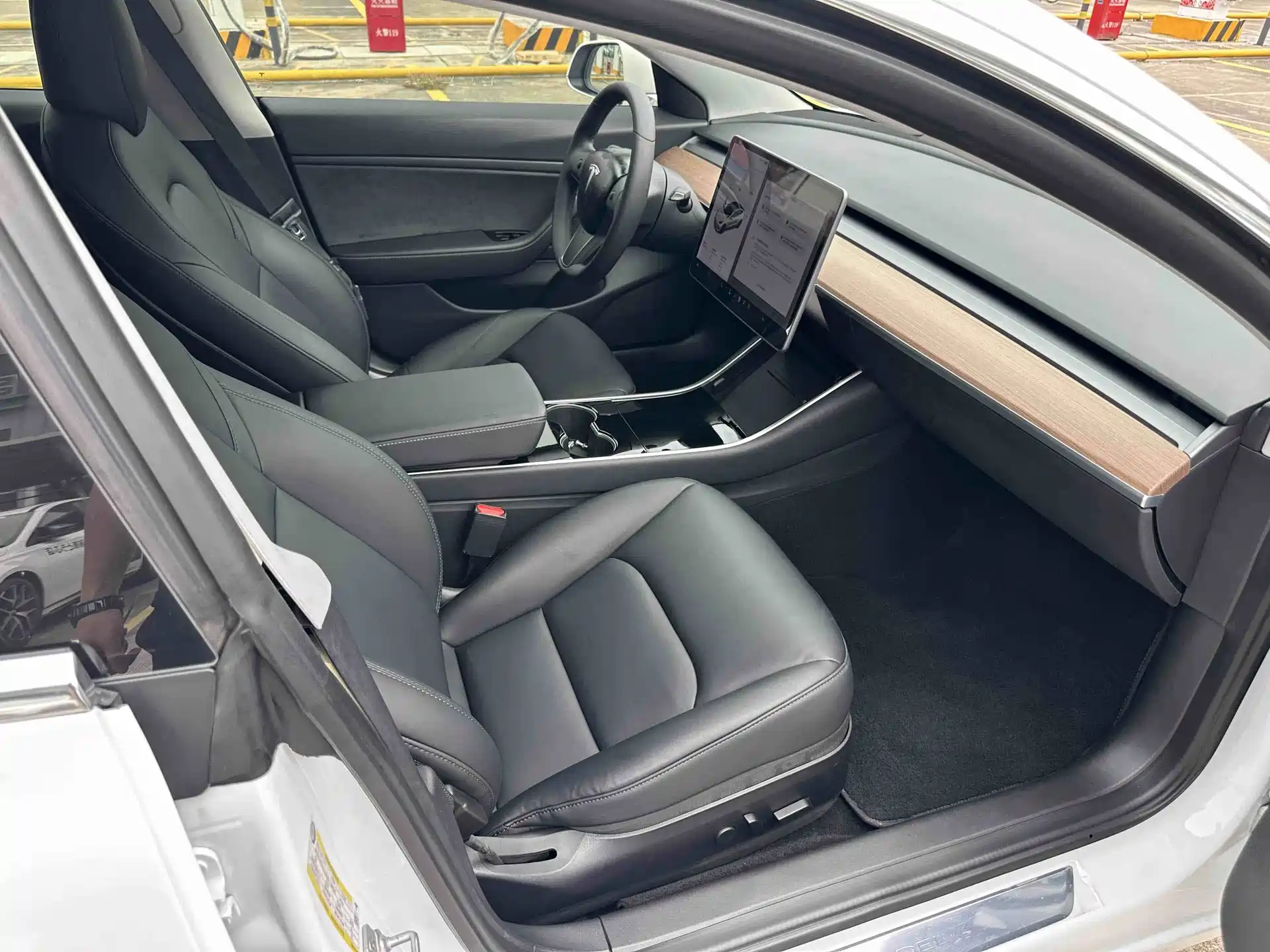 Фото 10 - Tesla Model 3 (Import)