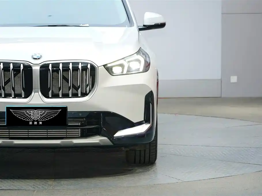 BMW X1 2025 sDrive25Li X Design Package фото 3