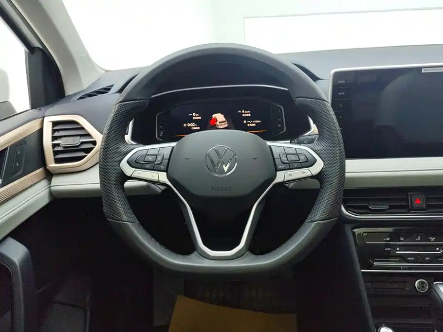 Volkswagen Tharu 2025 2024 300TSI 2WD Full Moon Edition