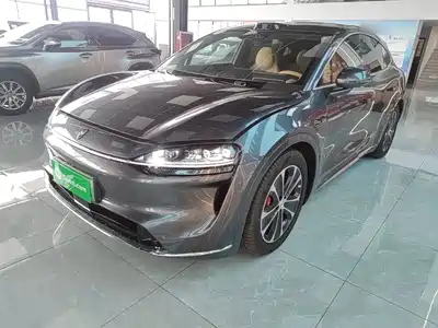 Luxeed R7