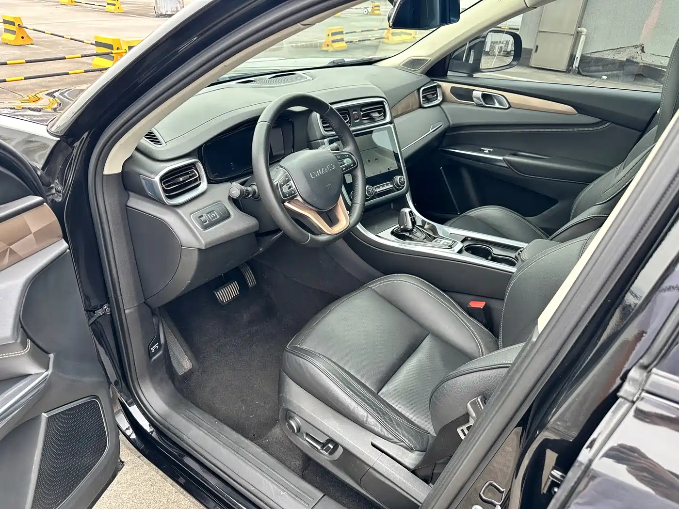 Lynk & Co 01 2018 2017 2.0T 2WD Pro Version