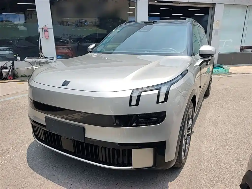 Lynk & Co 900 2025 2.0T Ultra