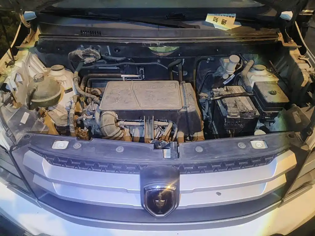 Jinbei Huachen Jinbei 750 2016 2015 1.5L Luxury