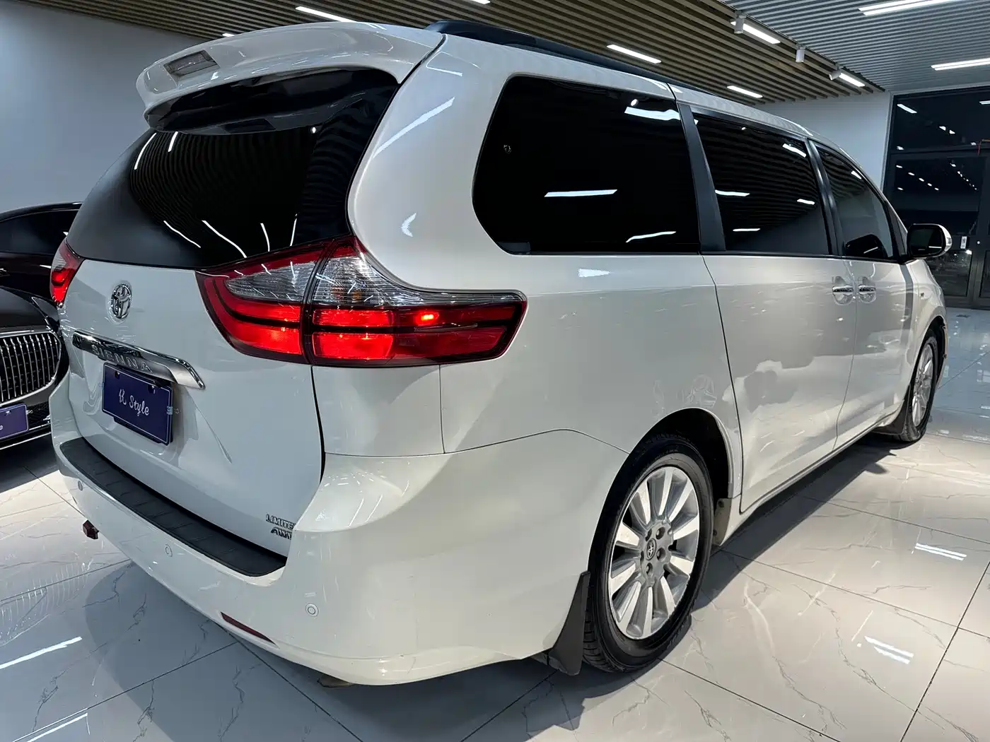 Toyota Sienna 2017 2015 3.5L 4WD L