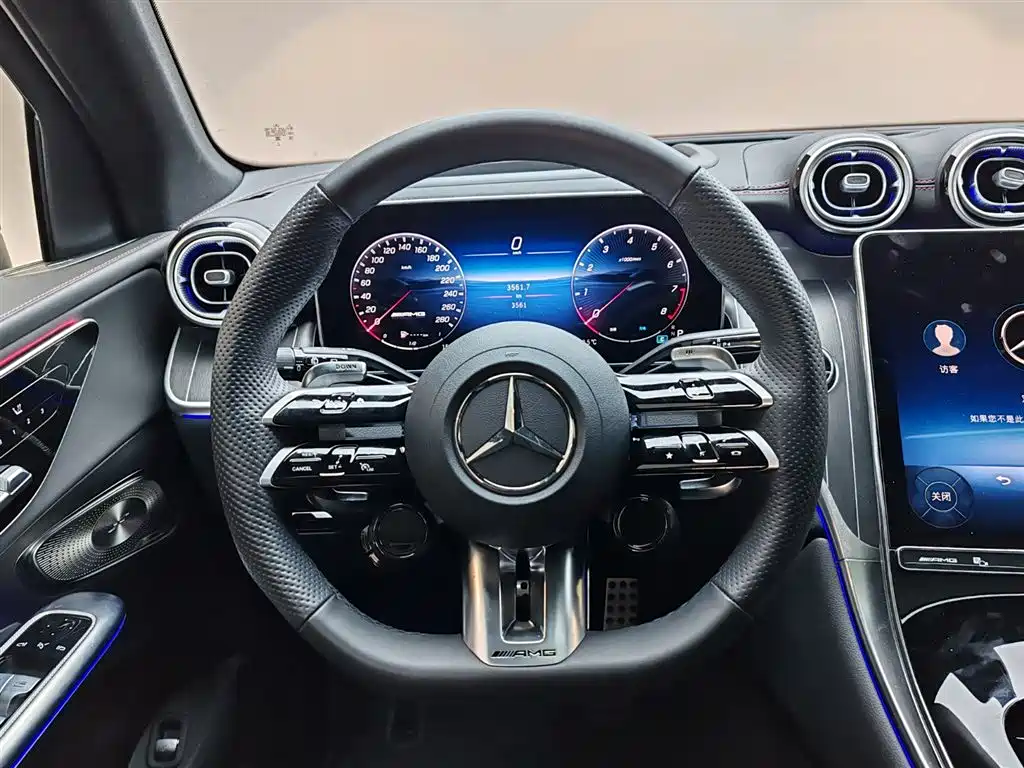 MERCEDES-BENZ GLC AMG