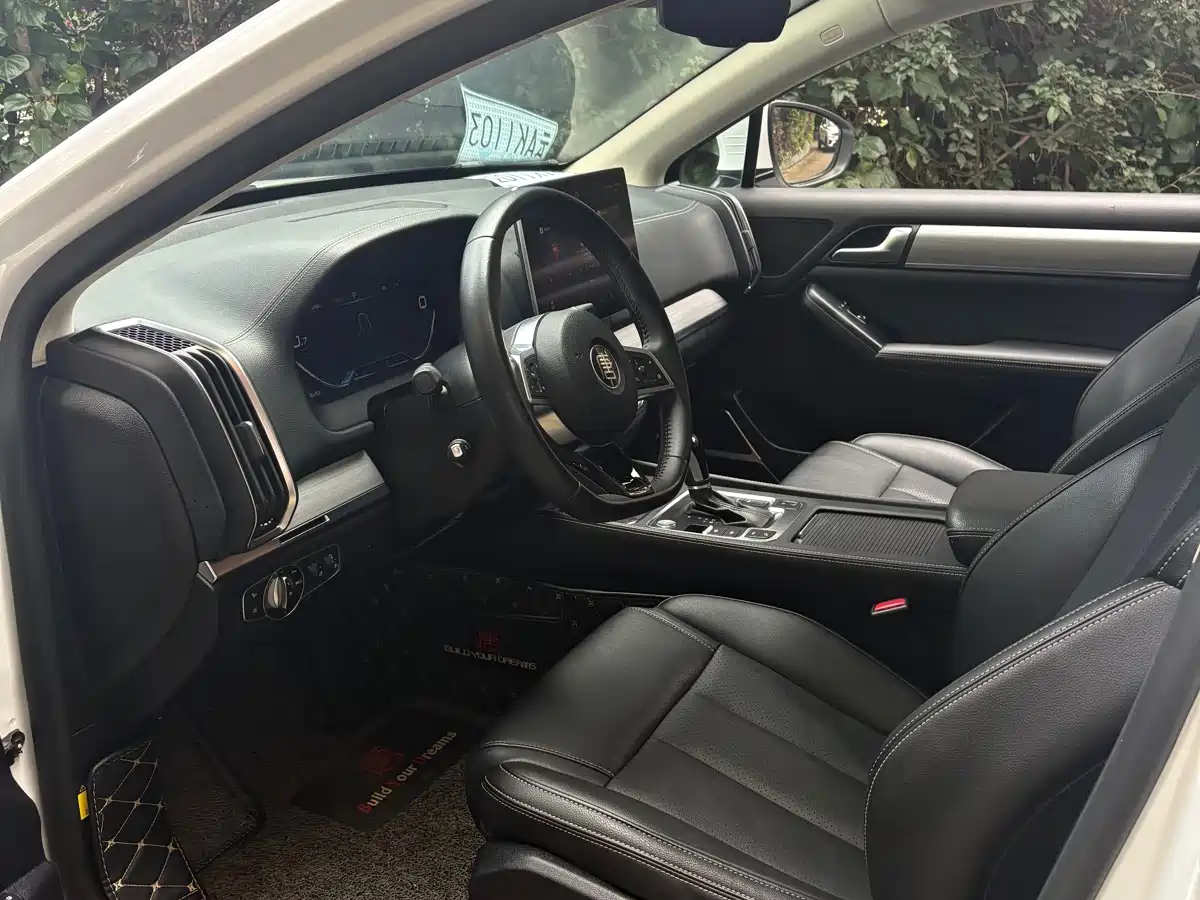 BYD Tang 2018 2018 2.0T Automatic Smart Connection Delight Edition 7-Seater China V