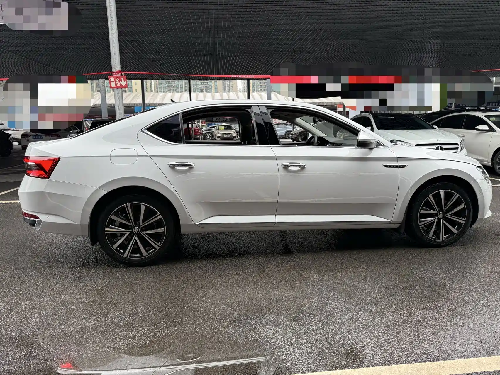 Photo 14 - Škoda Superb