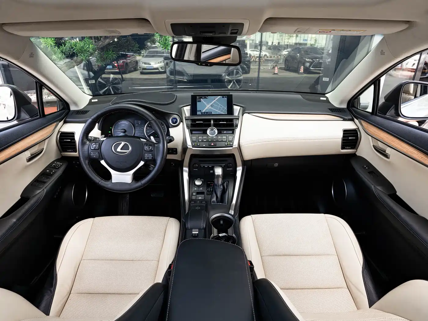 Lexus NX 2015 2015 300h AWD Edge Edition