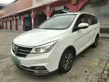Фото 2 - Baojun 730